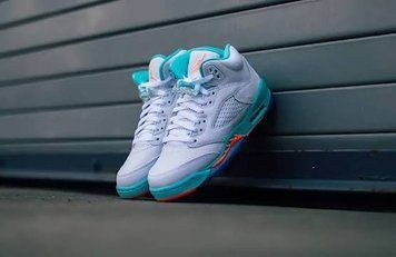Кросівки JORDAN 5 RETRO GS 440892-100 фото