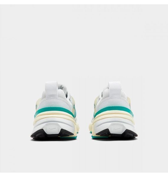 Кросівки жіночі Nike V2K Runtekk Running Shoes White FD0736-105 фото