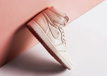 Кросівки JORDAN 1 RETRO 555088-801 фото
